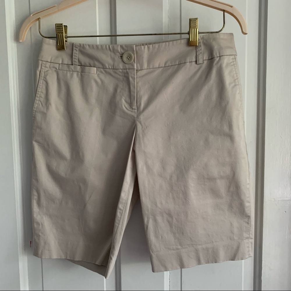 LOFT khaki bermuda shorts sateen cotton light tan - Picture 15 of 16
